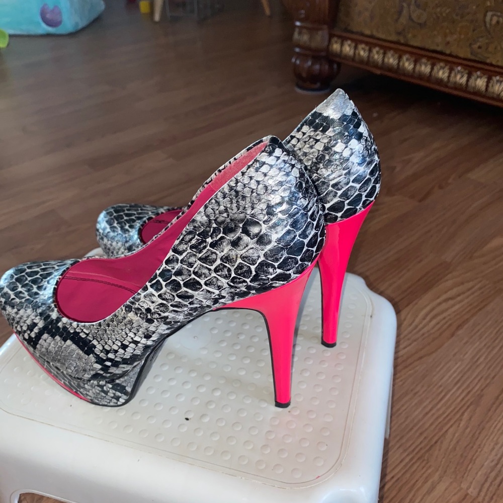 Anne Michelle Pump Stilettos Size 8
